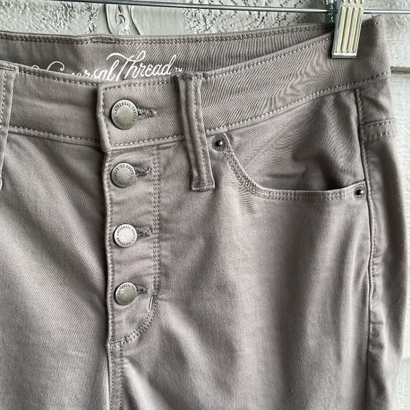 UNIVERSAL THREAD HIGH RISE JEANS - Picture 3 of 4